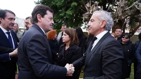 El obispo de León, Luis Ángel de las Heras, preside el funeral de los cuatro mineros del municipio de Villablino muertos en la mina de Cerredo en Degaña (Asturias), al que asistirá, entre otros, la ministra para la Transición Ecológica y el Reto Demográfico, Sara Aagesen. Foto: Campillo.