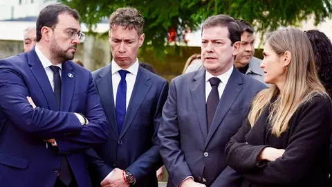 El obispo de León, Luis Ángel de las Heras, preside el funeral de los cuatro mineros del municipio de Villablino muertos en la mina de Cerredo en Degaña (Asturias), al que asistirá, entre otros, la ministra para la Transición Ecológica y el Reto Demográfico, Sara Aagesen. Foto: Campillo.