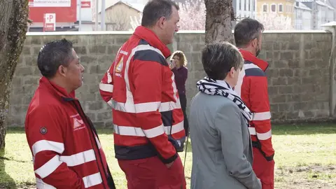 Miles de personas, entre ellas numerosas autoridades, acuden al funeral por los mineros fallecidos en Cerredo. Fotos: Campillo