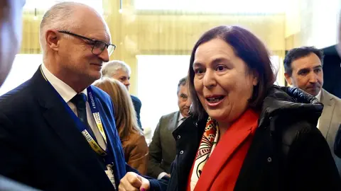 La secretaria de Estado de Agricultura y Alimentación, Begoña García Bernal, inaugura la jornada 'La modernización del regadío en Castilla y León'. Junto a ella, el presidente de Ferduero, Eloy Báilez. Foto: Campillo.