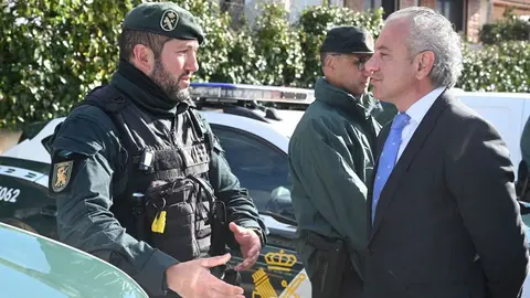 El delegado del Gobierno en Castilla y León, Nicanor Sen, presenta en Arcahueja (León), el plan de seguridad integral Jacobea 2025 desarrollado por la Guardia Civil para la provincia. Foto: Campillo.