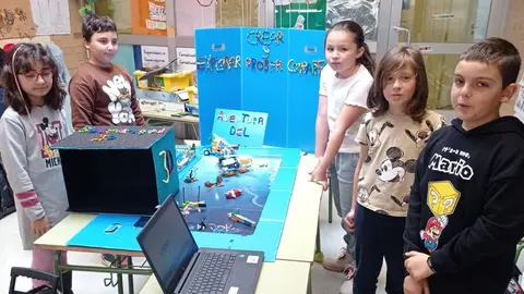 El CRA Villacedré recibe la mención a la mejor solución en la final de la First Lego League España.