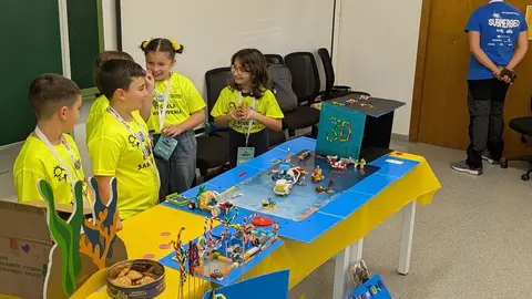 El CRA Villacedré recibe la mención a la mejor solución en la final de la First Lego League España.