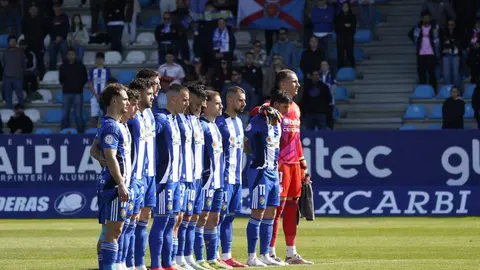 La Ponferradina hace los deberes ante el Real Unión. El equipo berciano cumple en El Toralín. Fotos: SDP