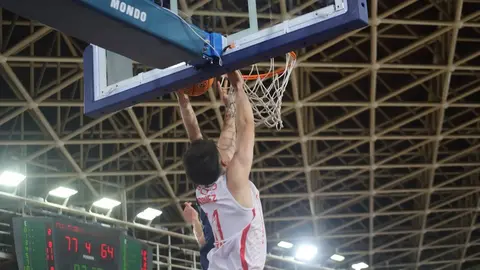 La Cultural y Deportiva Leonesa de Baloncesto sigue escribiendo una historia para el recuerdo en su estreno en la Segunda FEB y ya está en los playoff. Fotos: Isaac Llamazares