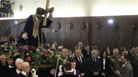 La Semana Santa leonesa vivió este domingo su prólogo con la celebración de la Plegaria a la Virgen del Camino 2025, una cita que cada año reúne a fieles, autoridades y cofradías en la Basílica de la Virgen del Camino.