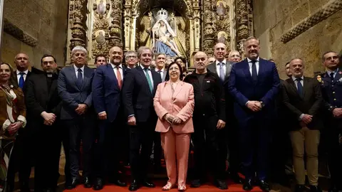 La Cámara de Comercio de León entrega el título de ‘Personaje Singular’ de la Semana Santa al fotoperiodista Mauricio Peña. Fotos: Campillo | Cámara de Comercio