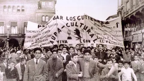 El 11 de abril de 1955, la Cultural y Deportiva Leonesa alcanzaba la cima del fútbol español tras vencer al Real Avilés por 3-2