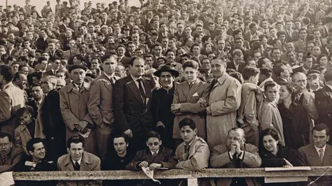 El 11 de abril de 1955, la Cultural y Deportiva Leonesa alcanzaba la cima del fútbol español tras vencer al Real Avilés por 3-2