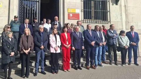 La ministra de Igualdad, Ana Redondo, encabeza en León el acto en memoria de la mujer asesinada en Las Palmas; ya son ocho las víctimas en lo que va de 2025.