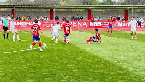 Nueva cita comprometida para la Cultural, esta vez en el siempre difícil campo del Tarazona. Fotos de Carlos García.
