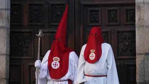 Procesión de la Santa Cena con la liberación de un preso. Foto: César Sánchez.