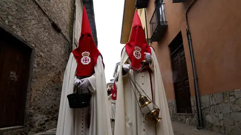 Procesión de la Santa Cena con la liberación de un preso. Foto: César Sánchez.