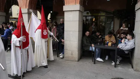 Procesión de la Santa Cena con la liberación de un preso. Foto: César Sánchez.