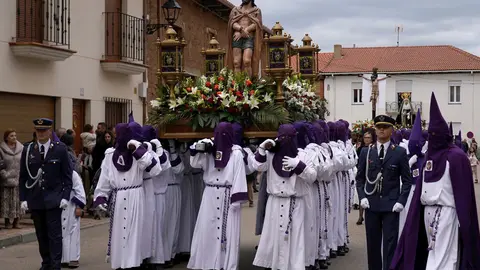 Jueves Santo en Santa Marina del Rey: Devoción al Ecce Homo.