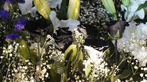 La Hermandad del Cristo de los Mineros de Caboalles de Abajo, en el municipio de Villablino (León), celebra su procesión, con la entrada del Cristo al Pozo María y recuerdo a los cinco mineros fallecidos en el accidente en la mina de Cerredo (Asturias). Foto: César Sánchez.