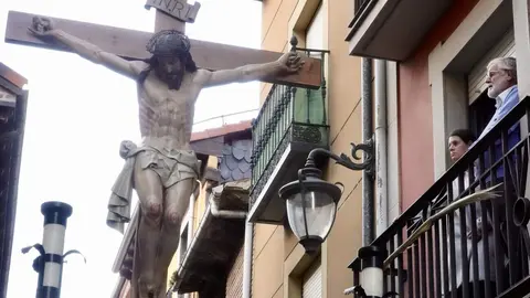 Celebración de la Procesión del Santo Entierro, organizada por la Real Cofradía Santísimo Sacramento de Minerva y La Santa Vera Cruz, en la que participan diferentes autoridades. Foto: Campillo.