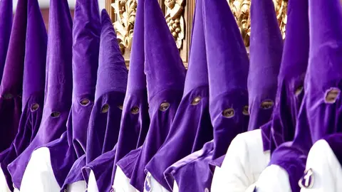 Acto central de la Procesión del Encuentro organizada por la Real Hermandad de Jesús Divino Obrero. Foto: Campillo.