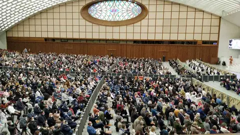 Luto por la muerte del Papa Francisco, el pontífice que recibió a Cultural y Ponferradina (11)