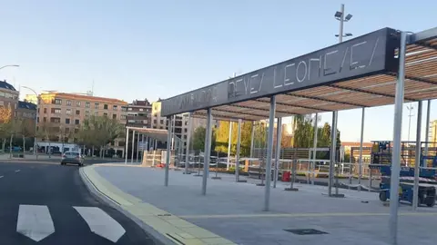 La Pérgola Bioclimática para el transporte público ya tiene nombre: Intercambiador Reyes Leoneses