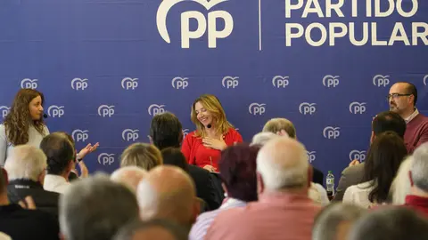 La portavoz del PP en el Senado asiste a los ‘Encuentros Populares’ en Ponferrada. Fotos: César Sánchez