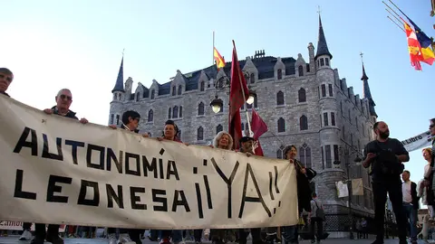 Homenaje a los héroes leoneses de la Guerra de Independencia Fotos Peio García (8)