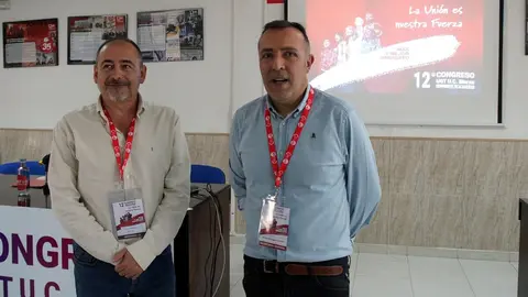 El secretario general de UGT Bierzo, Omar Rodríguez (D), junto al secretario de Organización de UGT Castilla y León, José Carlos Pajares (I), durante su comparecencia previa al inicio del XII Congreso del sindicato en el Bierzo donde se elegirá al secretario comarcal. Fotos: César Sánchez.