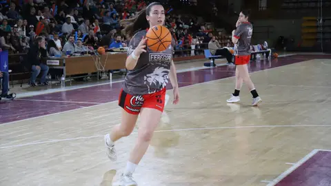 El Mipelletymas cierra temporada con un intenso partido en el Palacio ante el líder, el Bosonit Unibasket (62-64). Fotos: Isaac Llamazares