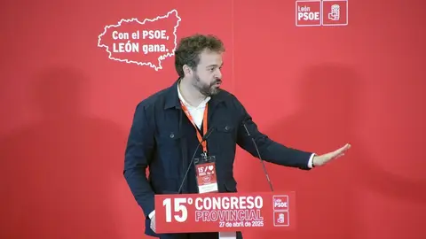 Celebración del XV Congreso Provincial del PSOE de León, con las intervenciones de Juan Francisco Serrano, diputado y secretario adjunto de organización del PSOE; la vicesecretaria del PSCyL, Nuria Rubio; el secretario general del PSOE de León, Javier Alfonso Cendón, el delegado del Gobierno, Nicanor Sen, el subdelegado del Gobierno, Héctor Alaiz y el presidente de la Diputación, Gerardo Álvarez Courel. Fotos: Peio García.