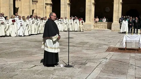 Jesús Fernández Corral, el canónigo de San Isidoro, en las Cabezadas.