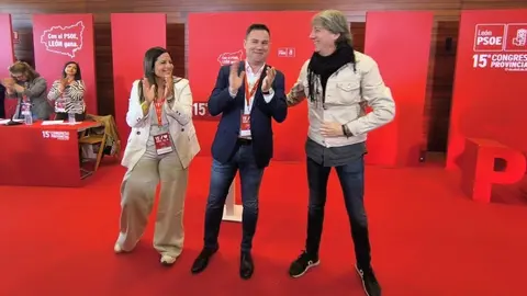 Nuria Rubio, Javier Alfonso Cendón y Carlos Martínez en el XV Congreso Provincial del PSOE en León.