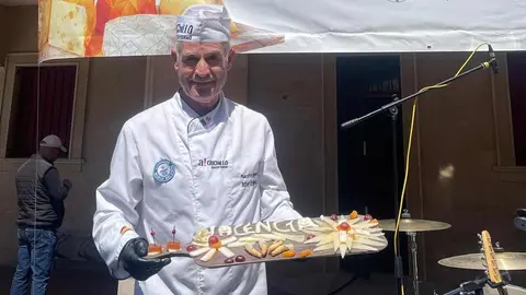 La cuarta edición de Iberqueso, el salón gastronómico de los quesos de España y Portugal, ha cerrado sus puertas con muy buen sabor de boca. La cita de productores queseros ha vuelto a dar sabor a un fin de semana de gran ambiente en Valencia de Don Juan.