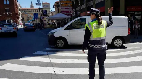 Más de 600 pasajeros rescatados en León, 115 patrullas de la Guardia Civil activas, un helicóptero, la UME y numerosas atenciones asistenciales. Intensa actividad de los servicios de seguridad a nivel nacional y local.