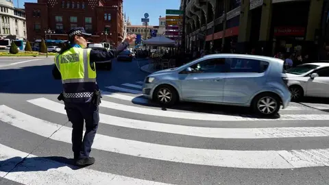 Más de 600 pasajeros rescatados en León, 115 patrullas de la Guardia Civil activas, un helicóptero, la UME y numerosas atenciones asistenciales. Intensa actividad de los servicios de seguridad a nivel nacional y local.