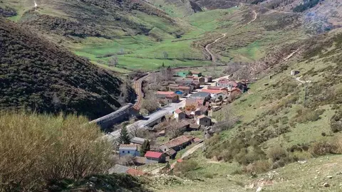 Exhumaciones realizadas durante los trabajos acometidos en Busdondo (4)