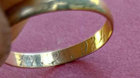 Exhumaciones realizadas durante los trabajos acometidos en Busdondo (32)