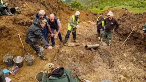 Exhumación realizada en la localidad de Sena de Luna (43)