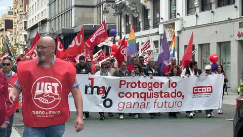 La marcha alcanza la Plaza de Santo Domingo.