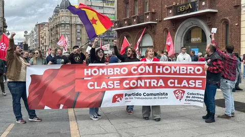 Hasta el final, proclamas en defensa de la clase trabajadora.