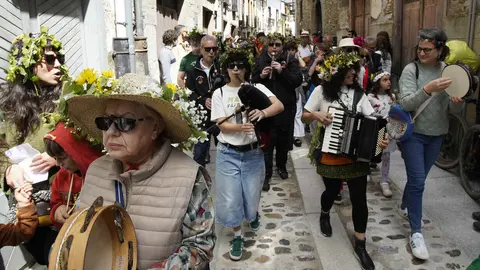 Villafranca del Bierzo, celebra su tradicional Fiesta de los Maios, declarada Fiesta de Interés Turístico Provincial Foto César Sánchez (4).jpg
