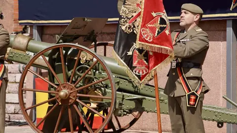 El Mando de Artillería de Campaña celebra un acto militar para conmemorar la gesta del Dos de Mayo de 1808, que estará presidido por el general de división, Marcial González Prada, jefe del Mando de Apoyo a la Maniobra. Foto: Campillo.