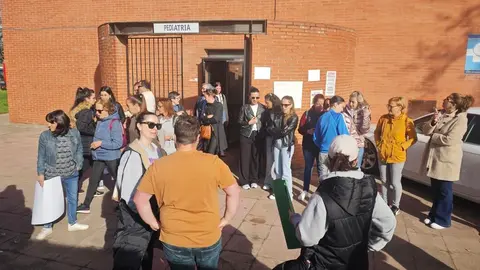 Más de 1.000 firmas por una pediatría digna en La Bañeza: el movimiento ciudadano intensifica su lucha.