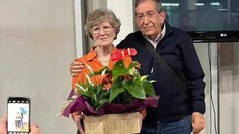 Pepe Valladares, el alma del voleibol leonés, recibe el homenaje de una ciudad agradecida. El fundador del Club Deportivo Agustinos Universidad de León es reconocido por su entrega y legado en el deporte durante cinco décadas.