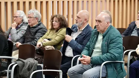 El escritor y miembro de la Real Academia Española, José María Merino, presentó este miércoles en León la antología de cuentos ‘De mundos inciertos’, a la que definió como una recopilación “muy significativa” de su obra como cuentista. Foto: Campillo