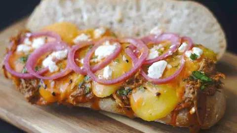 Una creación de Zielo, finalista en el Campeonato Best Sandwich Spain 2025, aspira a convertirse en el mejor bocata del país con una propuesta fresca, sabrosa y sorprendente.