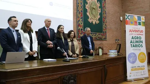 La juventud aborda en la Universidad de León los retos del sector agroalimentario español.