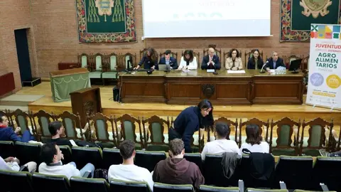 La juventud aborda en la Universidad de León los retos del sector agroalimentario español.