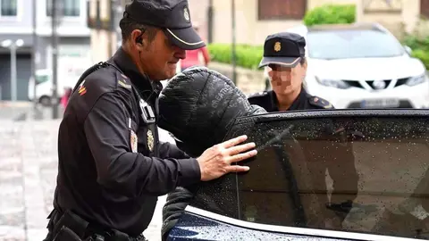 Declaración de la acusada en el juicio por la muerte de una anciana en una residencia de mayores de León. Foto: Campilo