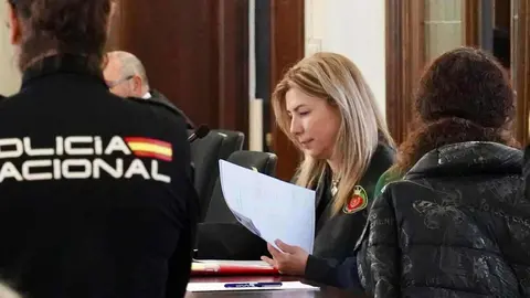 Declaración de la acusada en el juicio por la muerte de una anciana en una residencia de mayores de León. Foto: Campilo