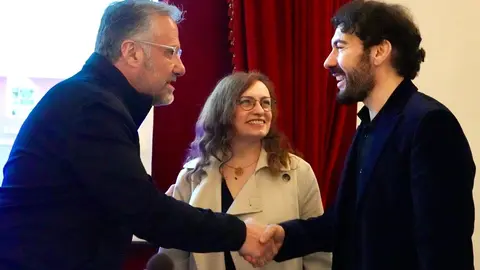 El presidente de las Cortes Autonómicas y de la Fundación de Castilla y León, Carlos Pollán, asiste a la presentación del proyecto ‘Nostra et Mundi’.  Fotos: Campillo